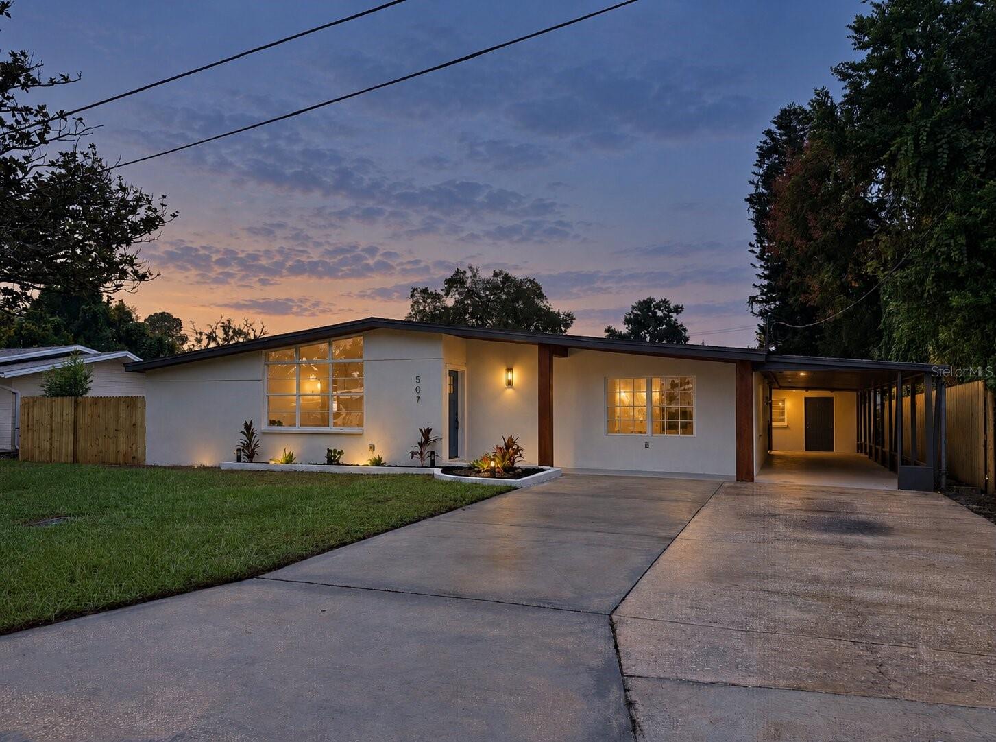 507 Sutton Pl — photo