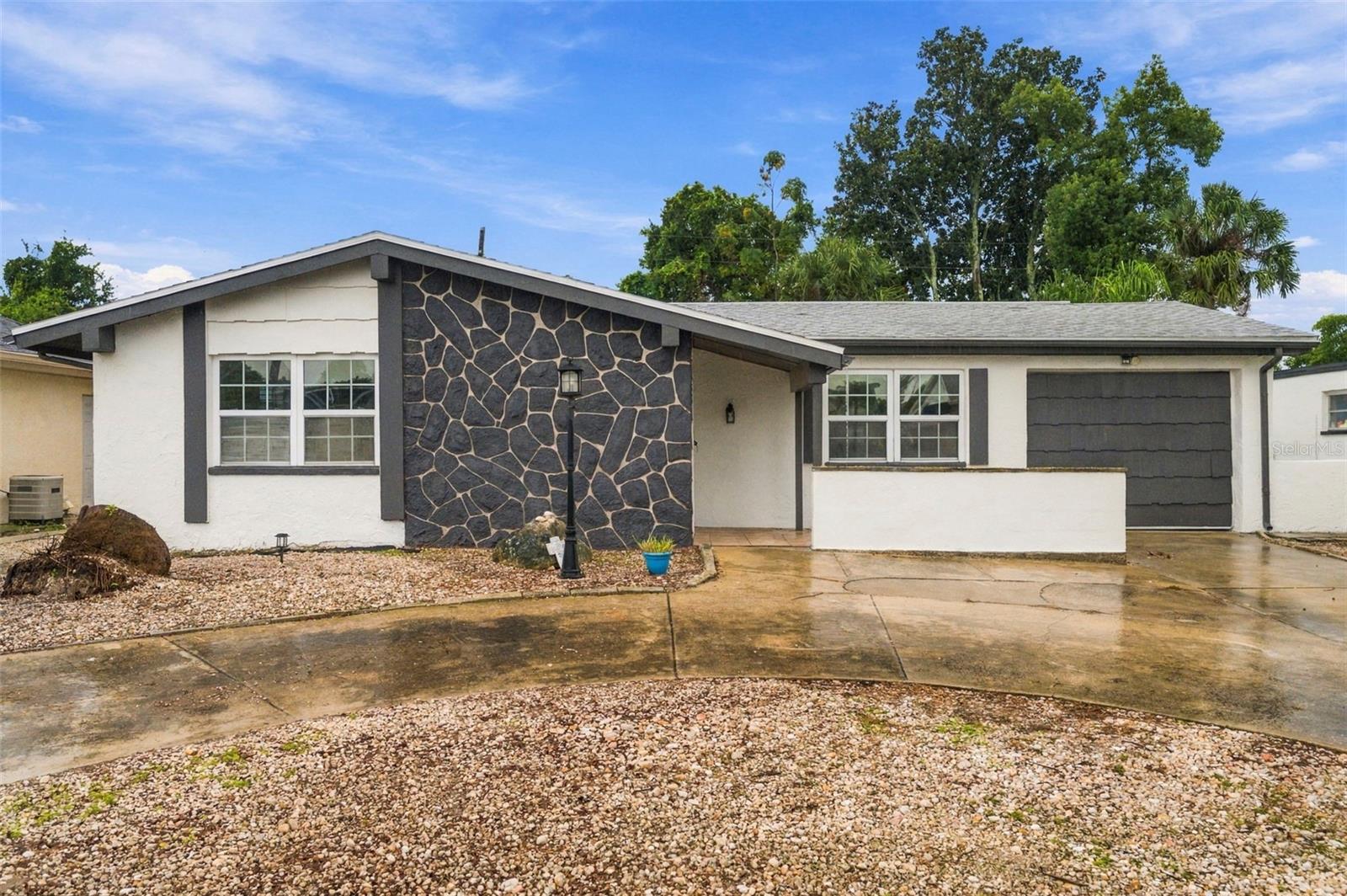 3930 Sail Dr — photo