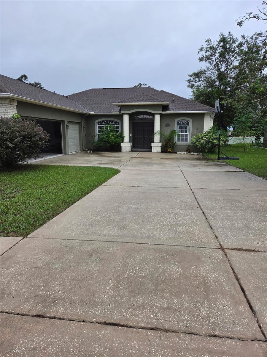 1201 Overland Dr — photo