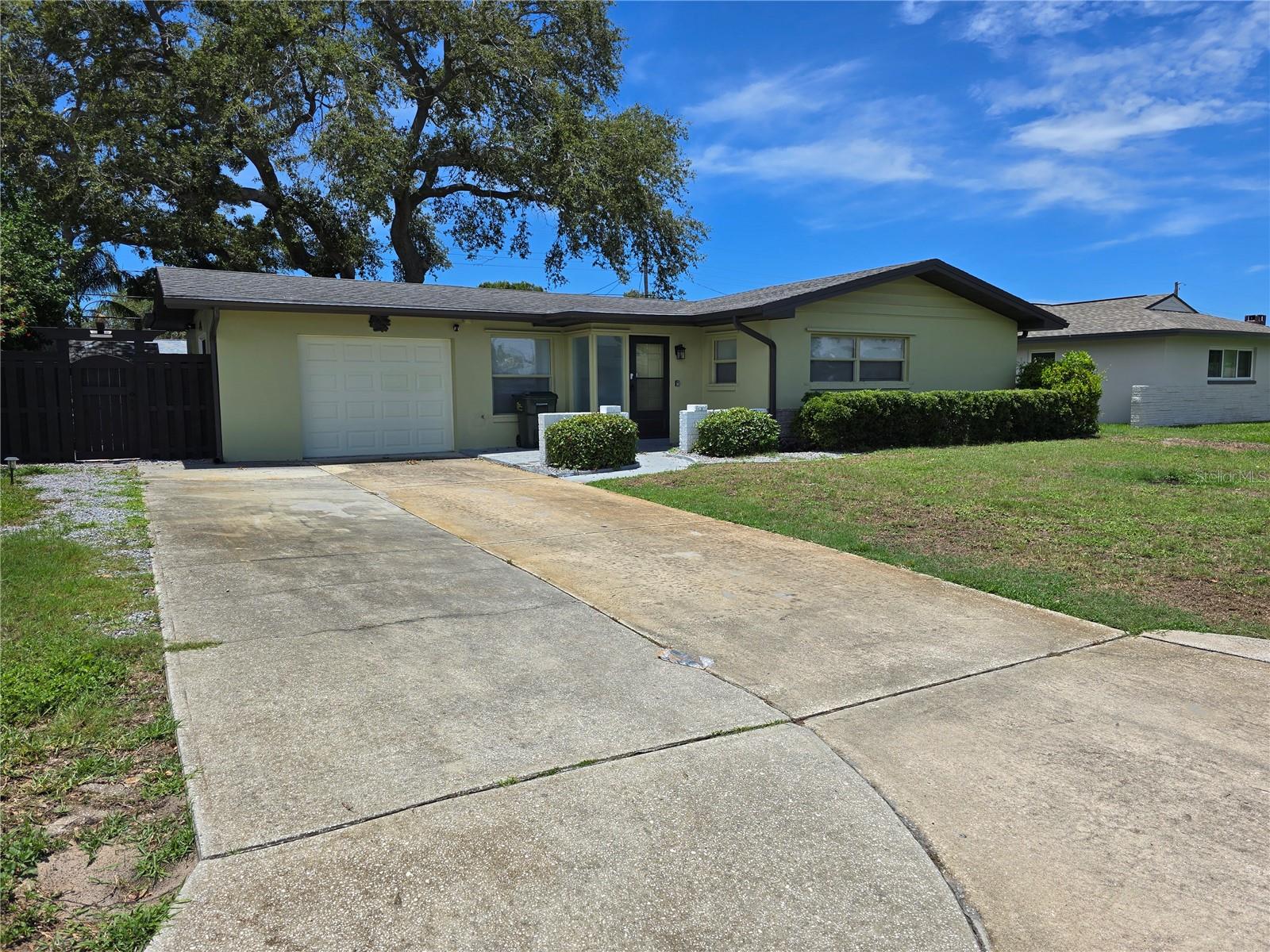 13754 Trinidad Dr — photo