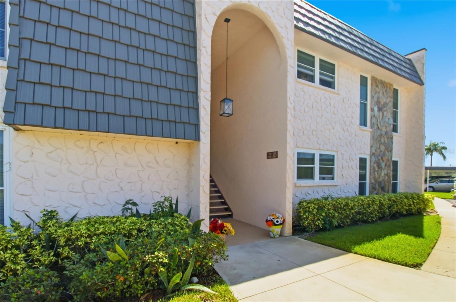 211 Fernwood Cir #211 — photo
