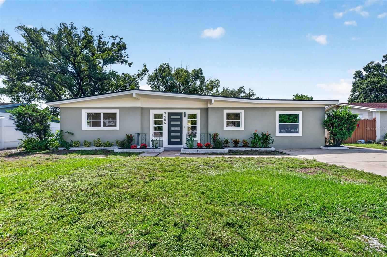 3486 Floral Dr — photo