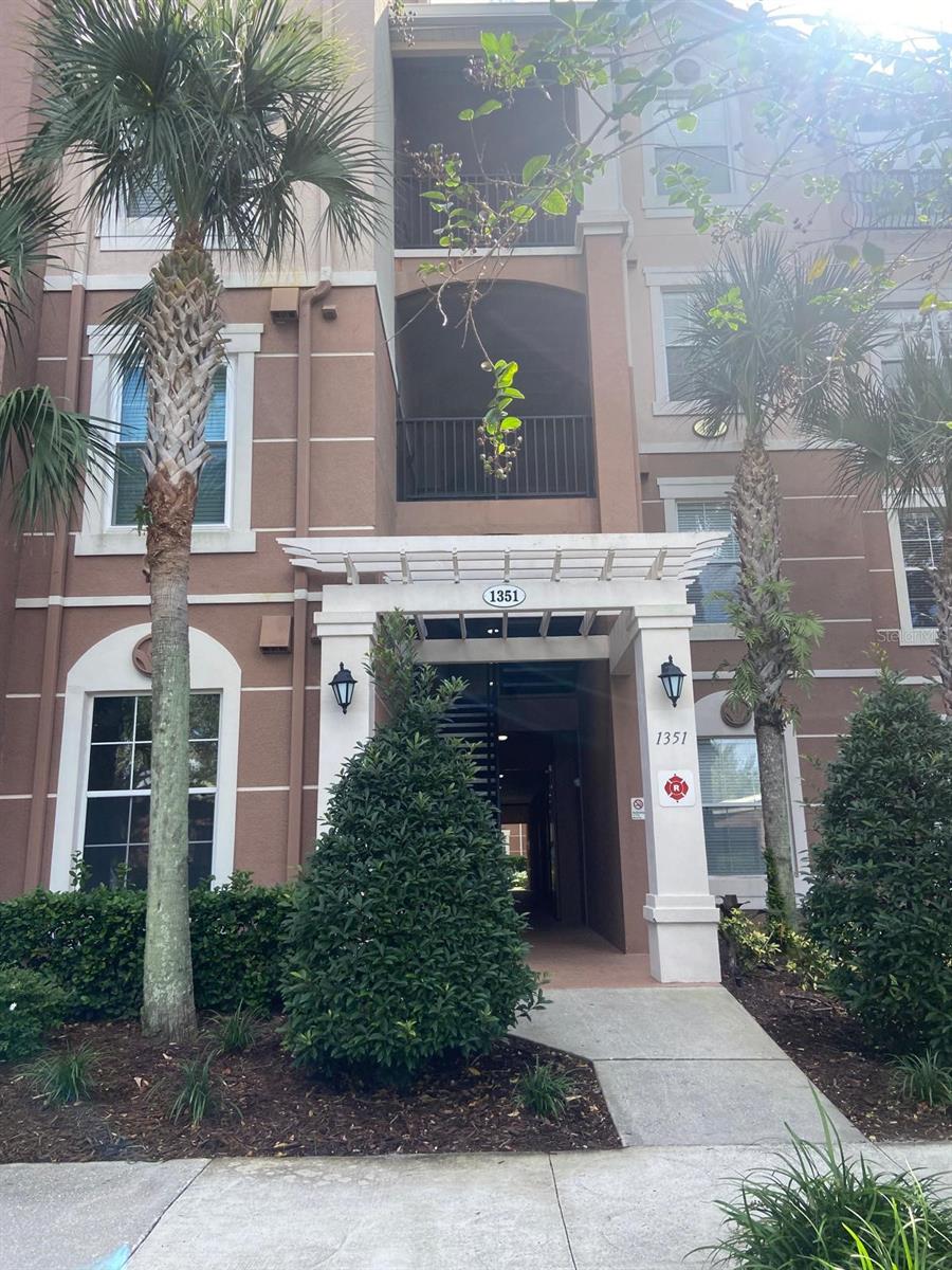 1351 Venezia Ct #304 — photo