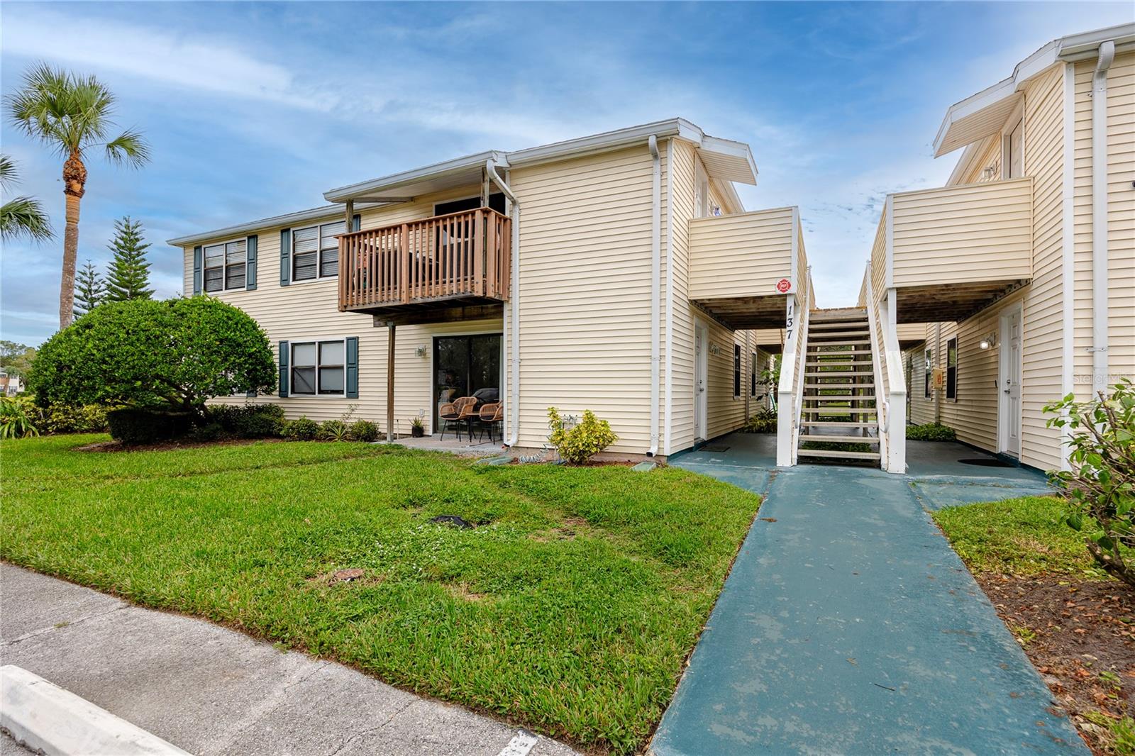 137 Hunter Lake Dr #F — photo