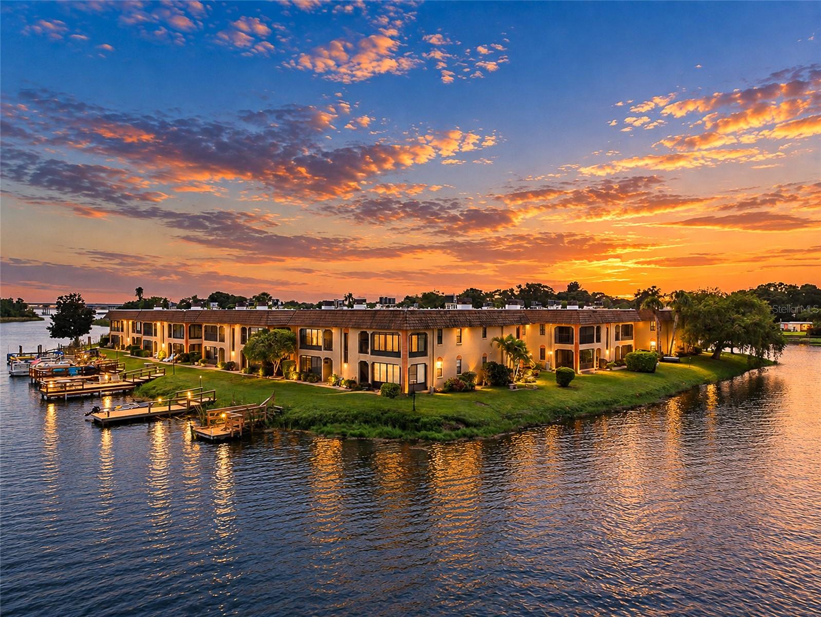 10142 Seminole Island Dr — photo