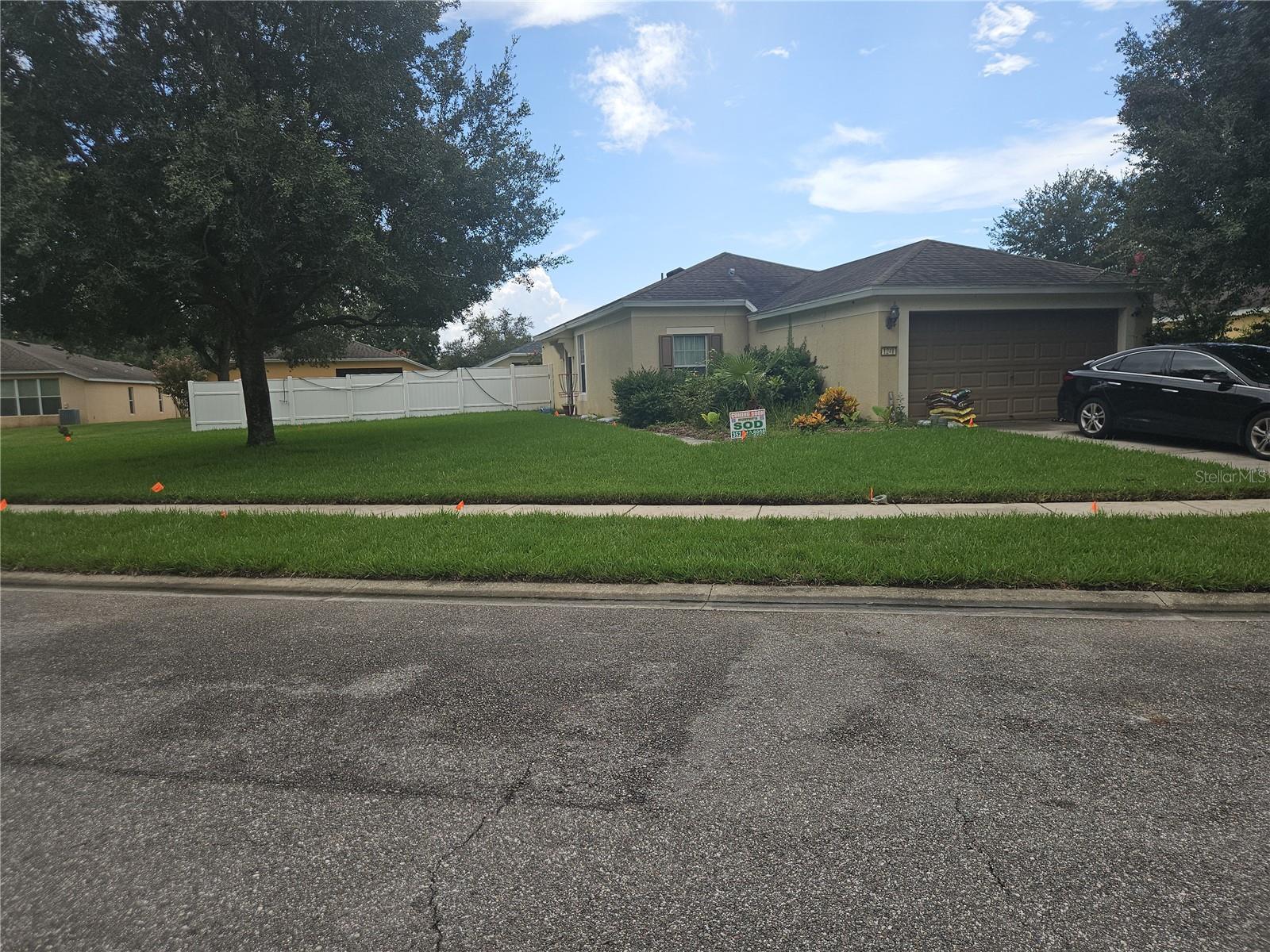 1241 Hill Flower Dr — photo