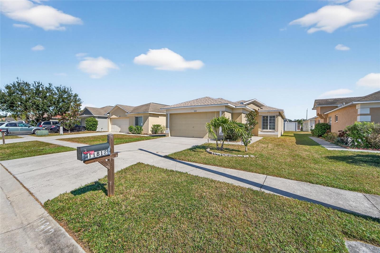 11812 Lynmoor Dr — photo