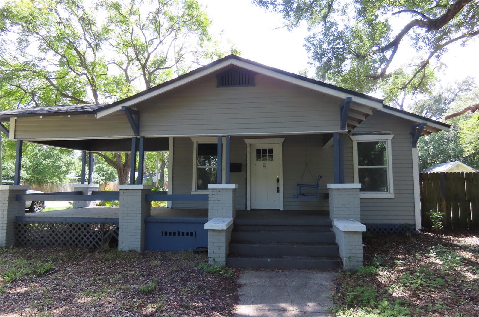 1223 E Crawford St — photo