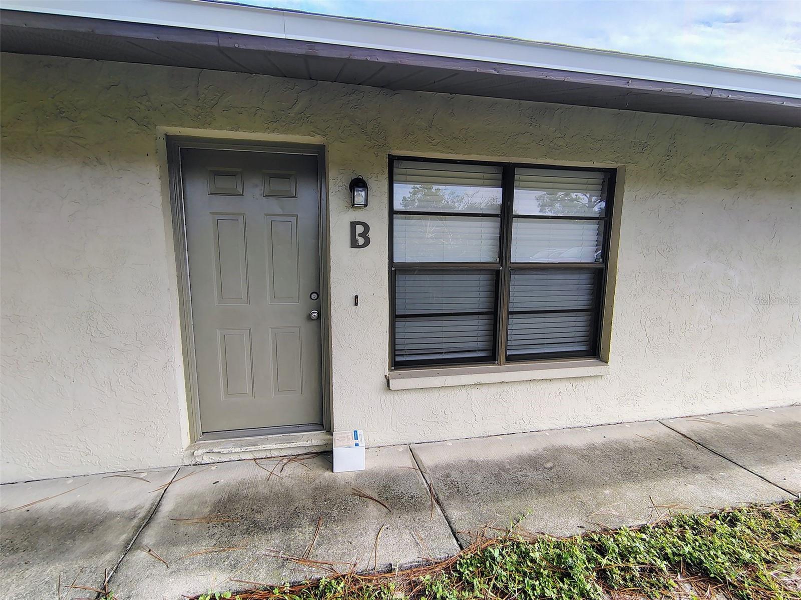 9563 Lynn Ln #B — photo