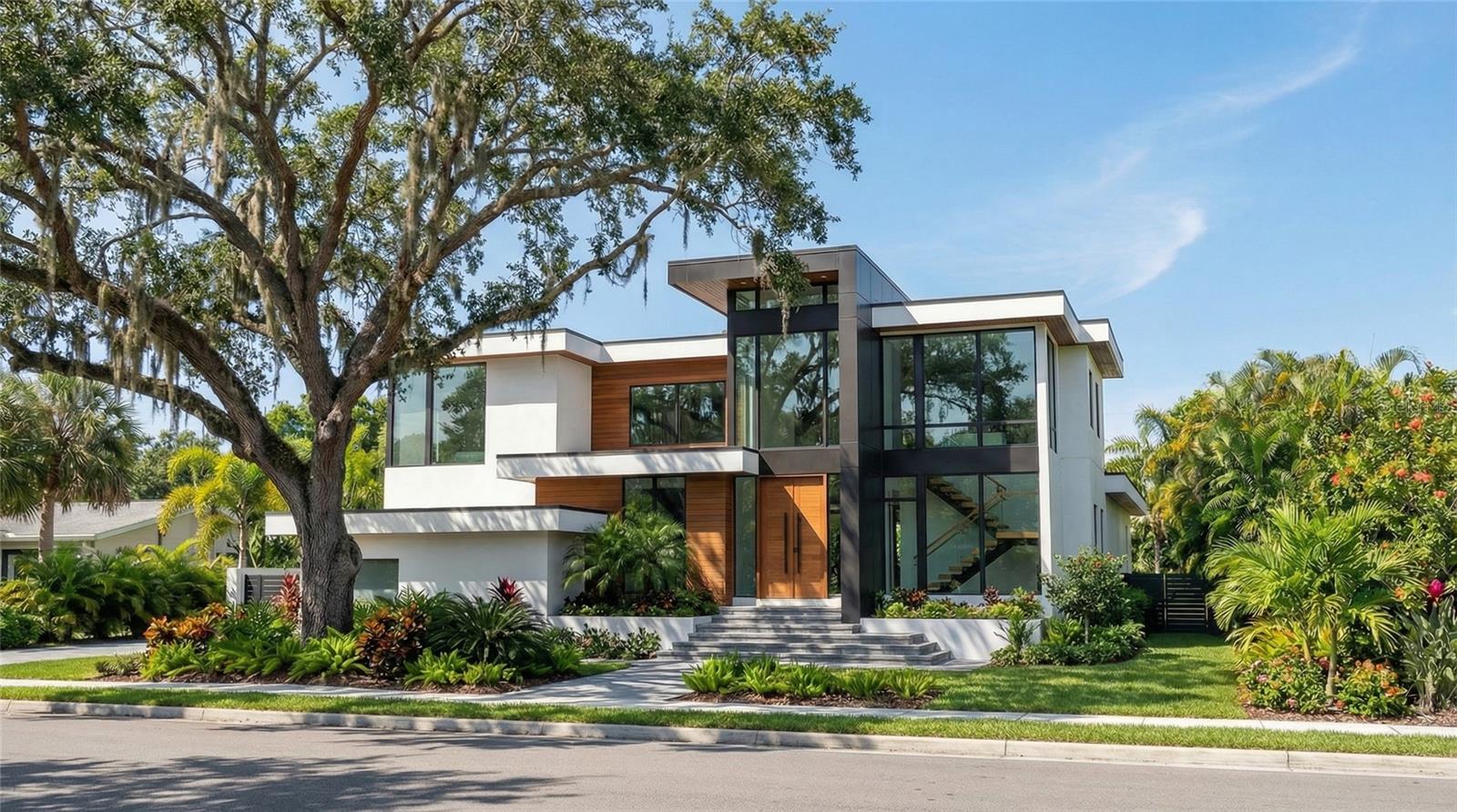 5002 W Poe Ave — photo