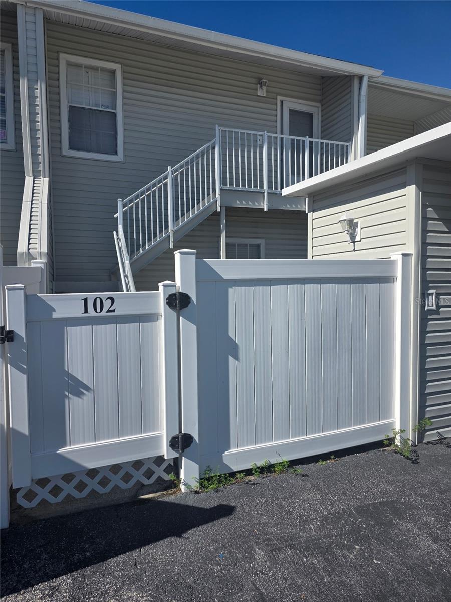 8350 Savannah Trace Cir #102 — photo