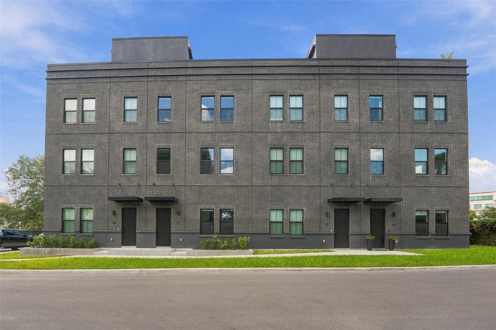 1218 E Kay St #27 — photo