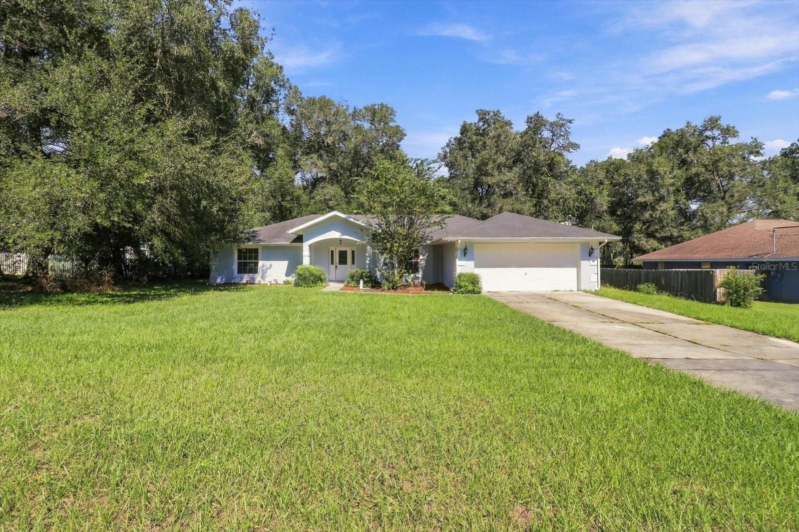 3075 E Crown Dr — photo