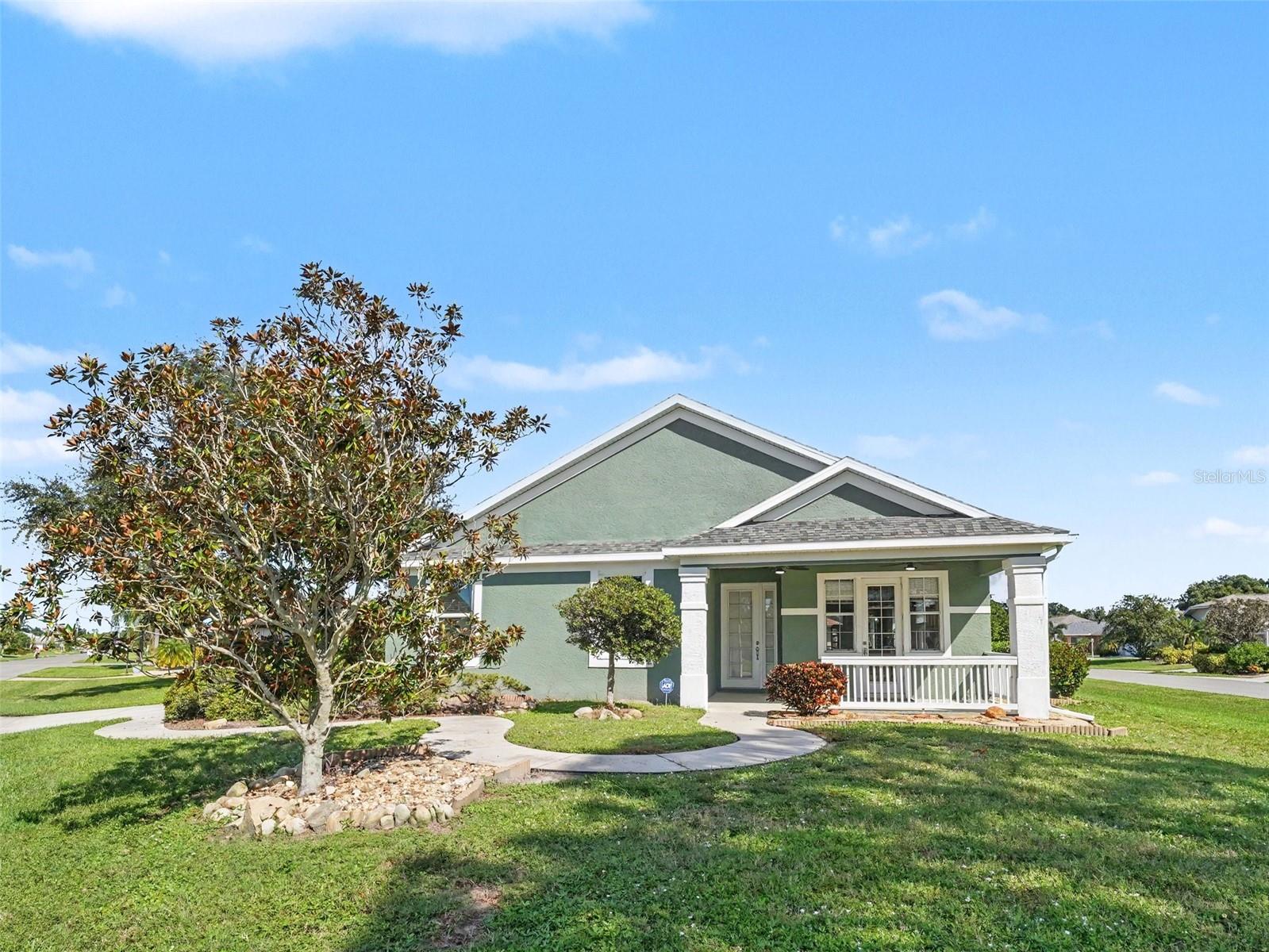 1380 Washington Dr — photo