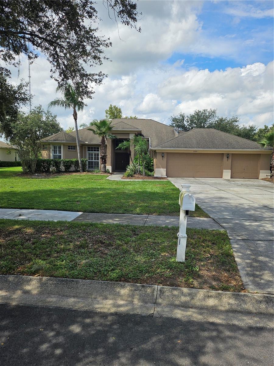 12263 Creek Edge Dr — photo