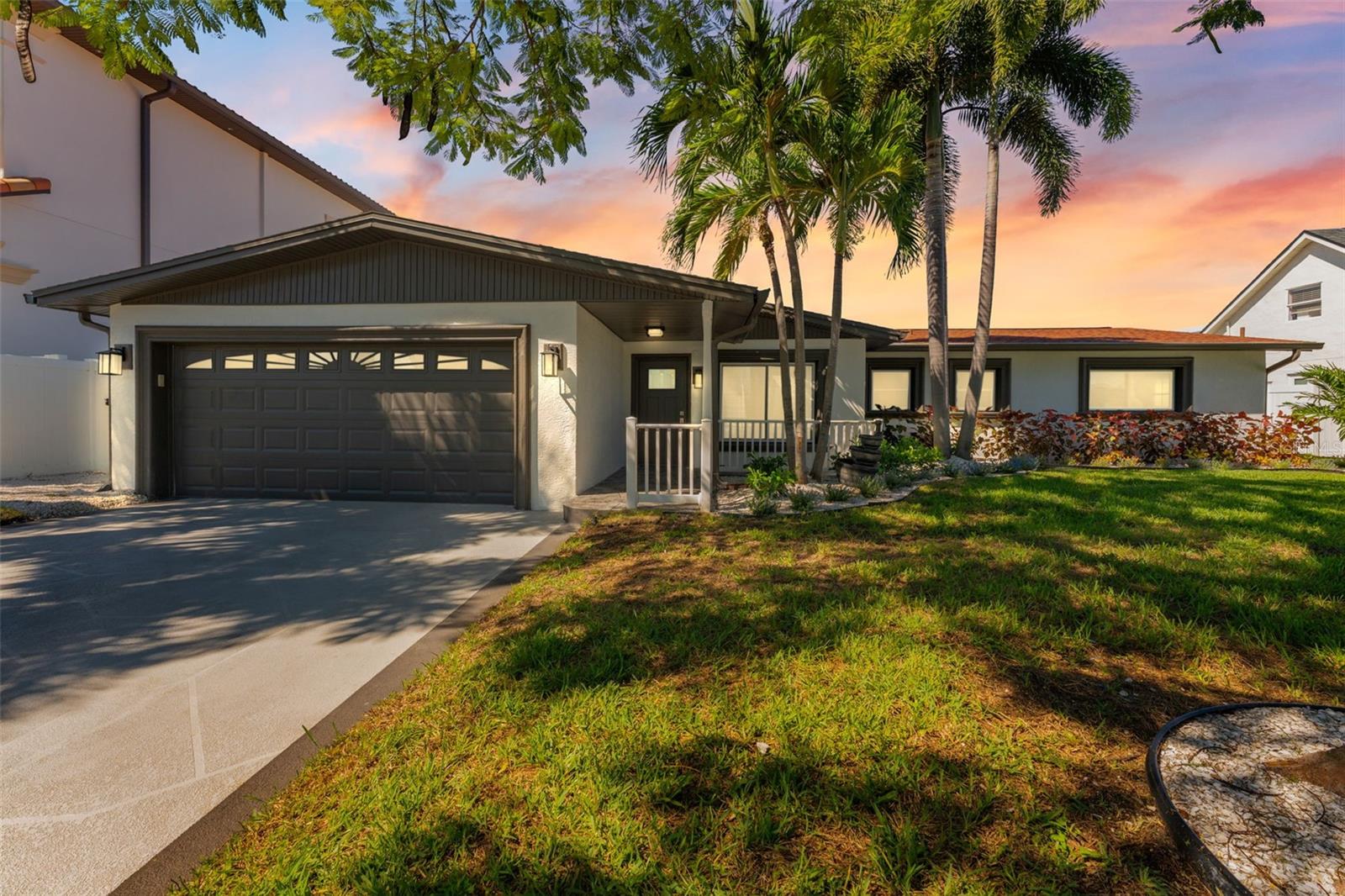 3912 Fontainebleau Dr — photo