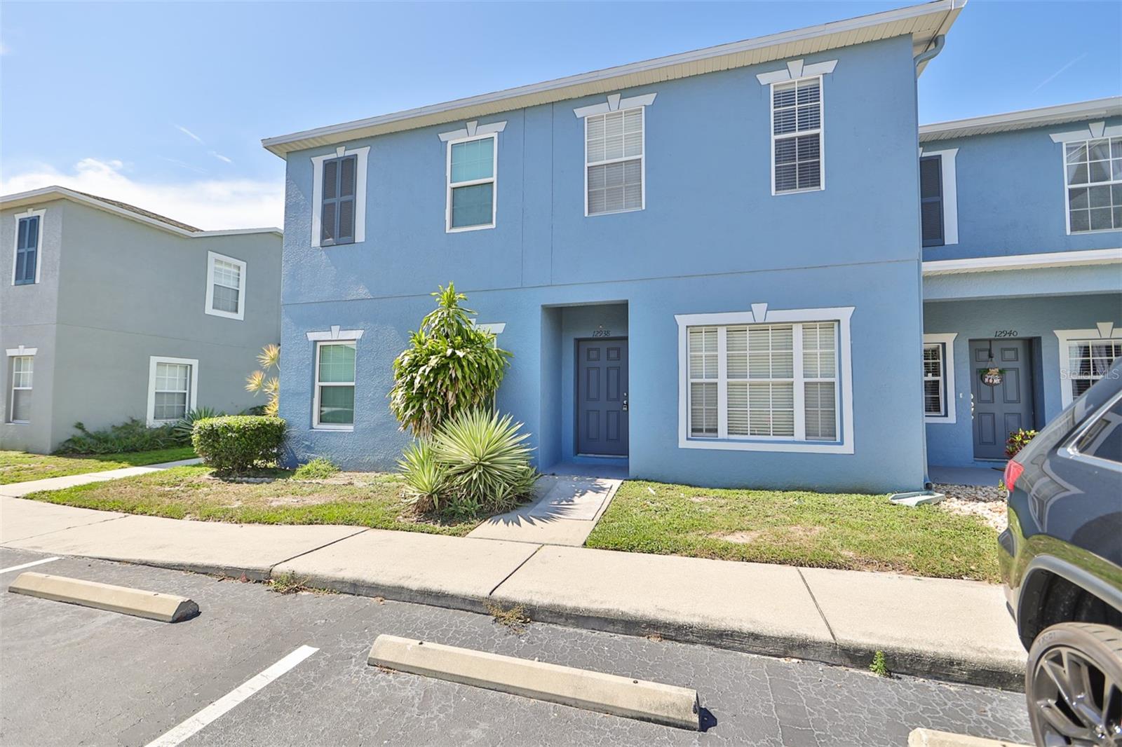 12938 Kings Crossing Dr — photo