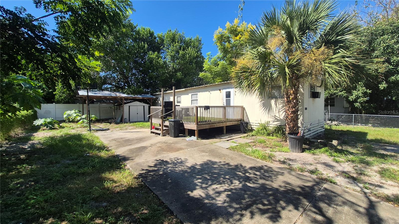 11221 Rampart Ln — photo