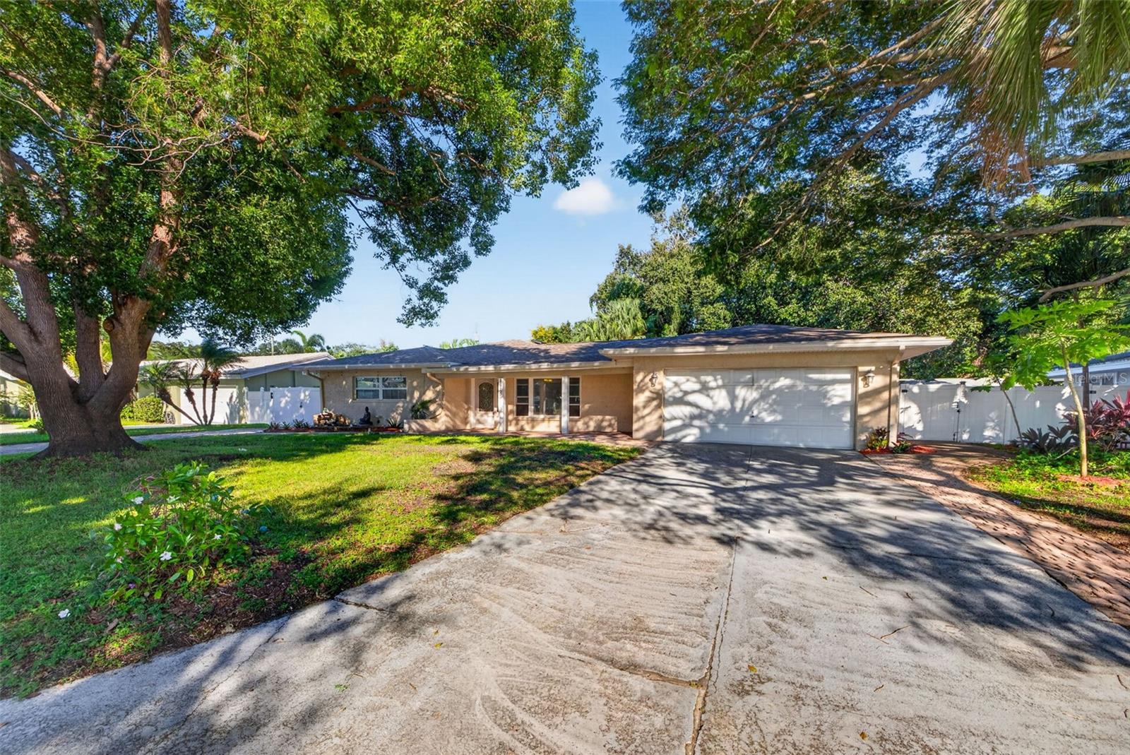 1115 Woodside Ave — photo
