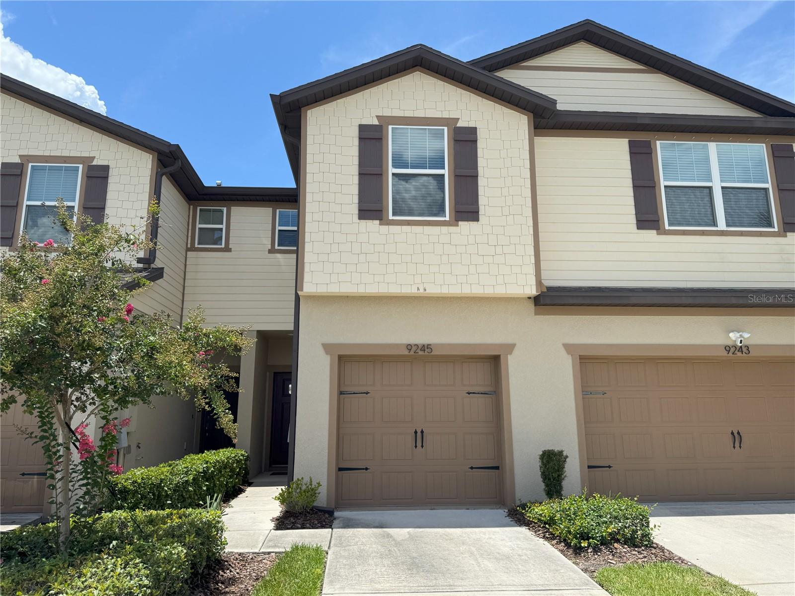 9245 Hillcroft Dr — photo