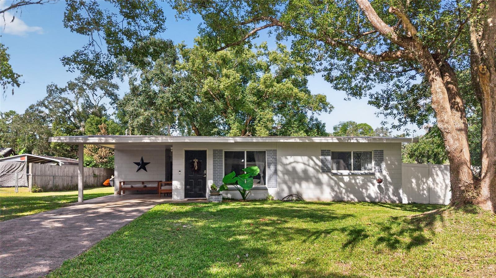 210 Peak Dr — photo