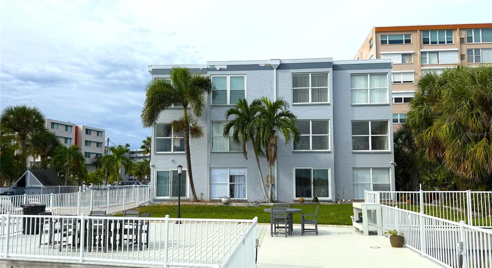 1859 Shore Dr S #208 — photo