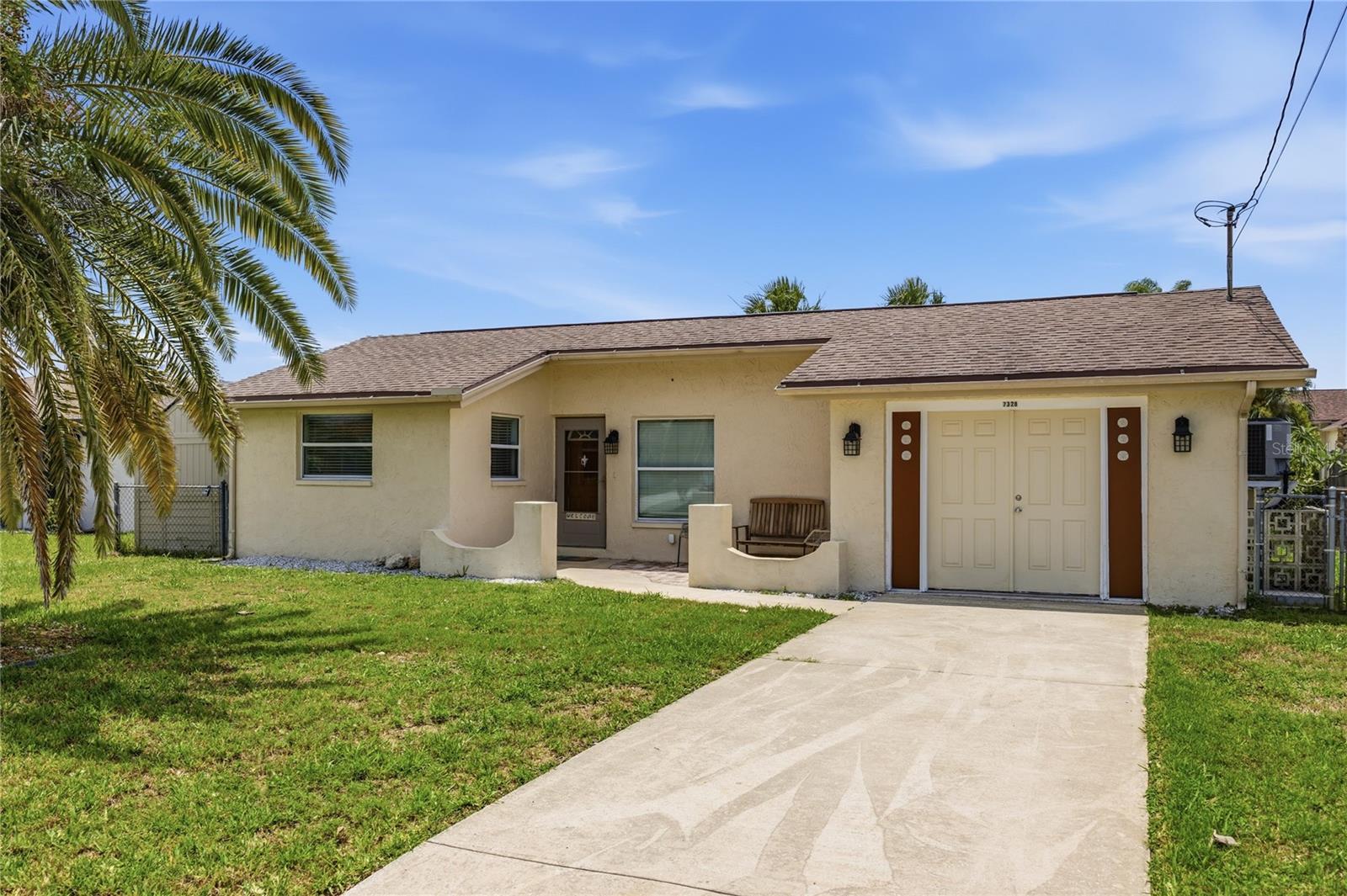 7328 Mako Dr — photo