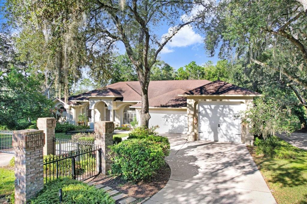 8705 Crescent Forest Blvd — photo
