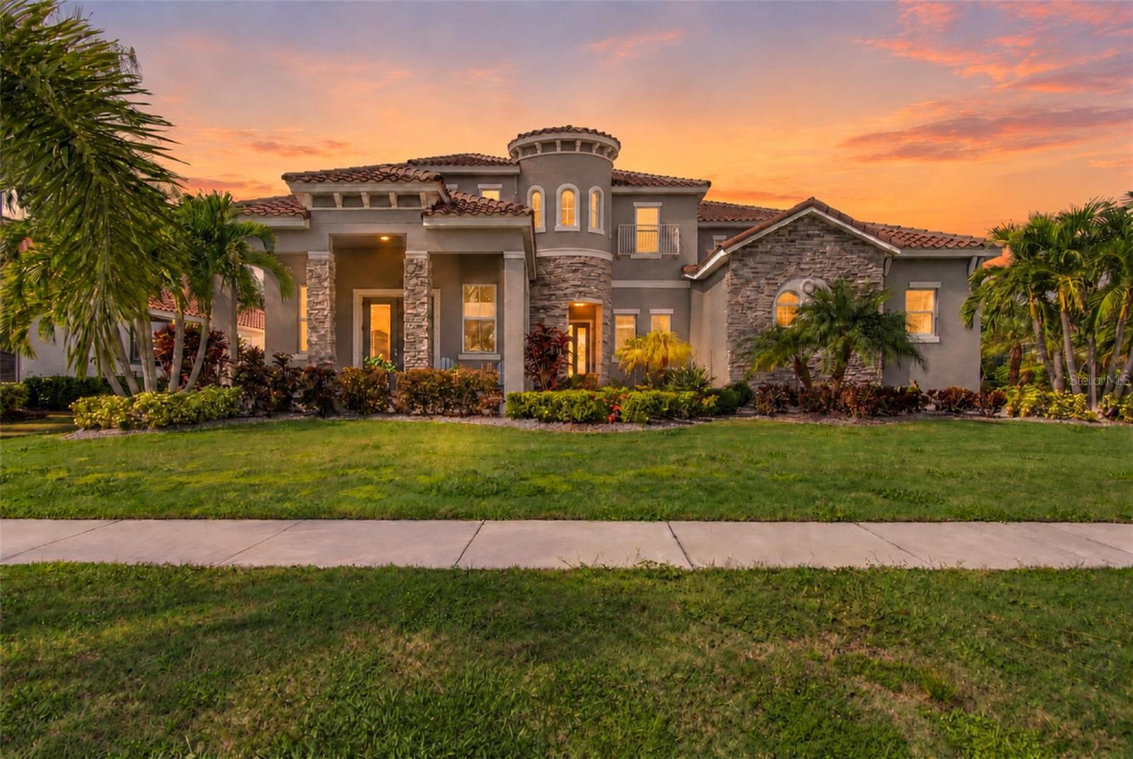 832 Manns Harbor Dr — photo