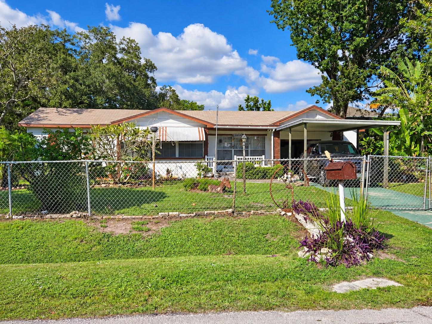 3205 W Paxton Ave — photo