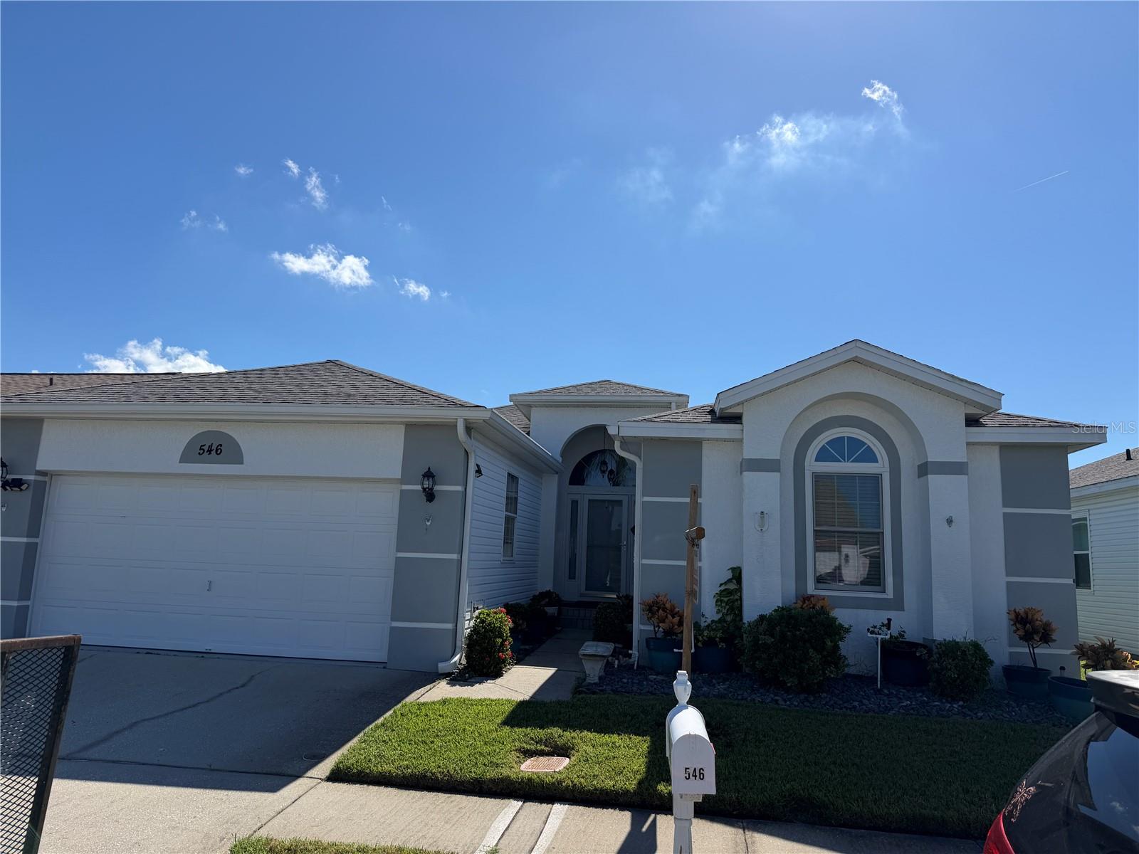546 Trout Ln — photo