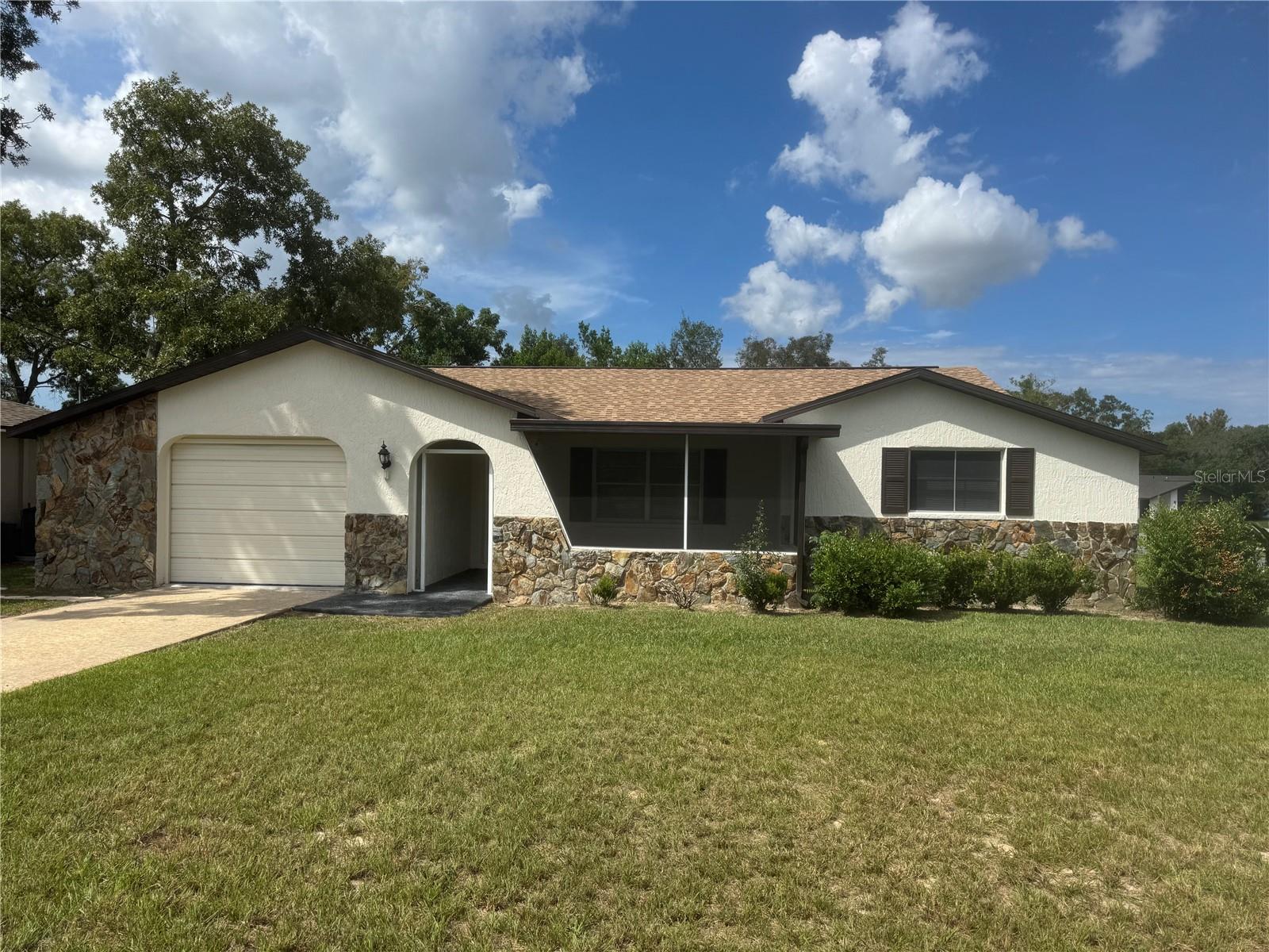 2433 Lackland Ave — photo