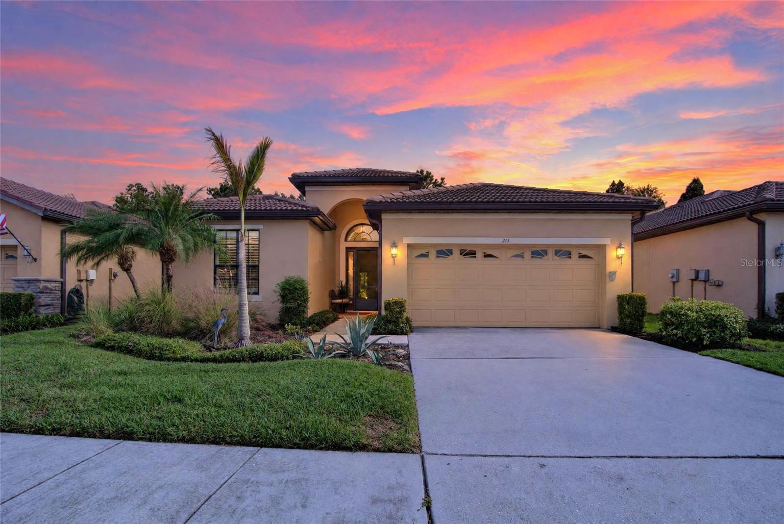 213 Silver Falls Dr — photo