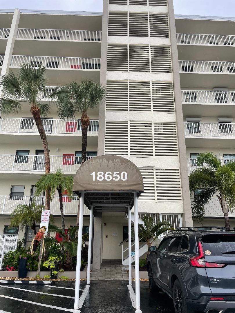 18650 Gulf Blvd #304 — photo