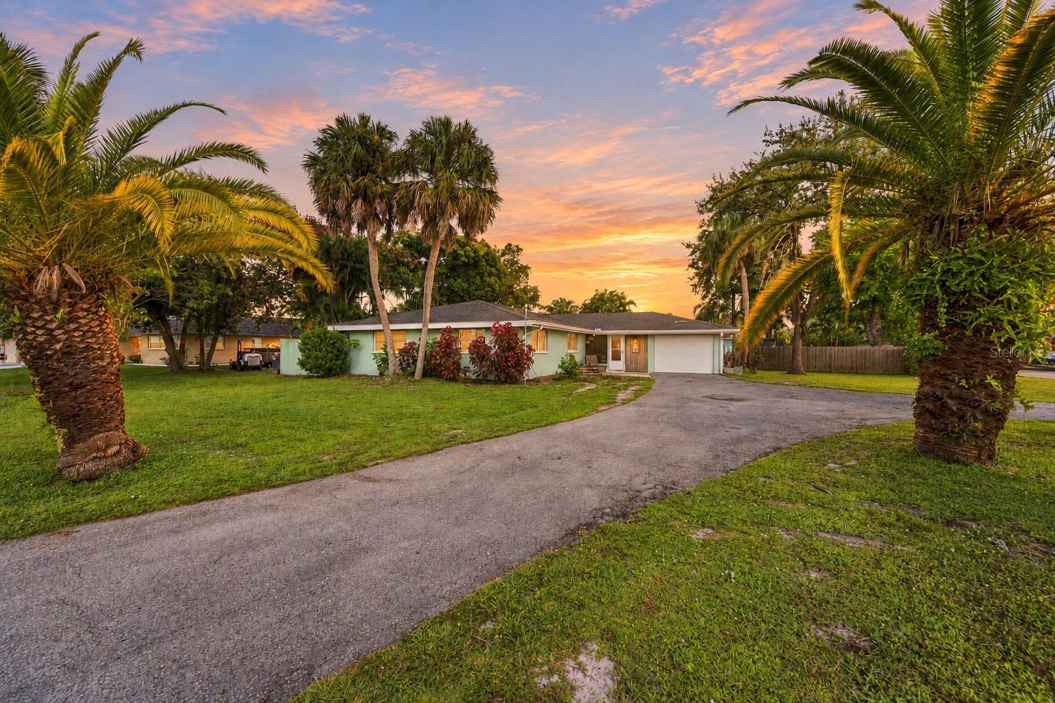 5105 W Country Club Dr — photo