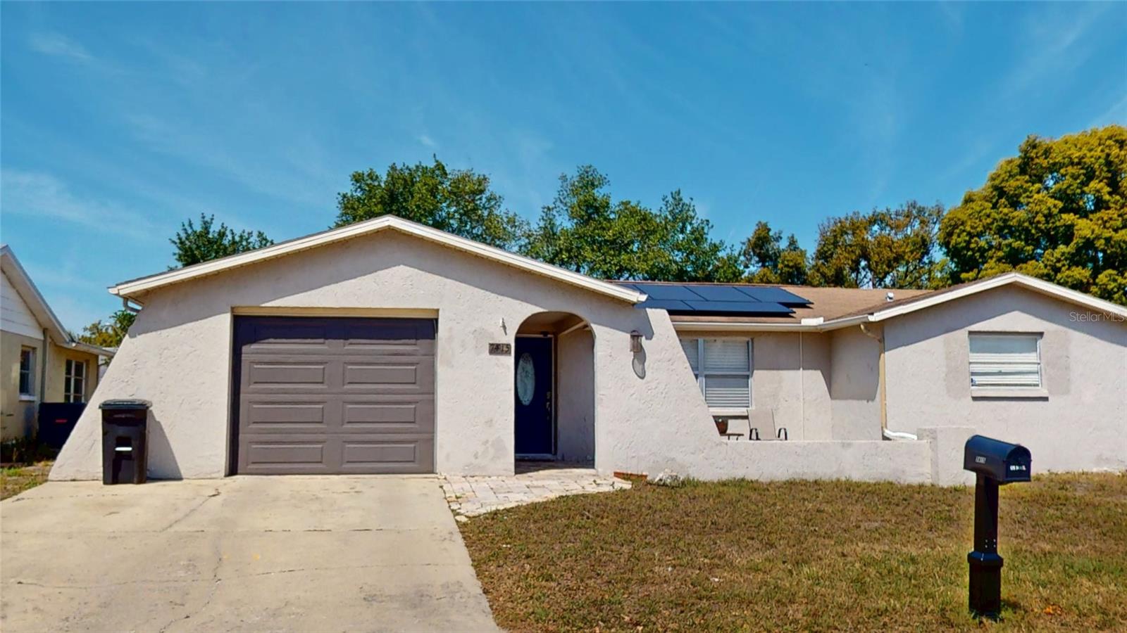 7415 San Moritz Dr — photo