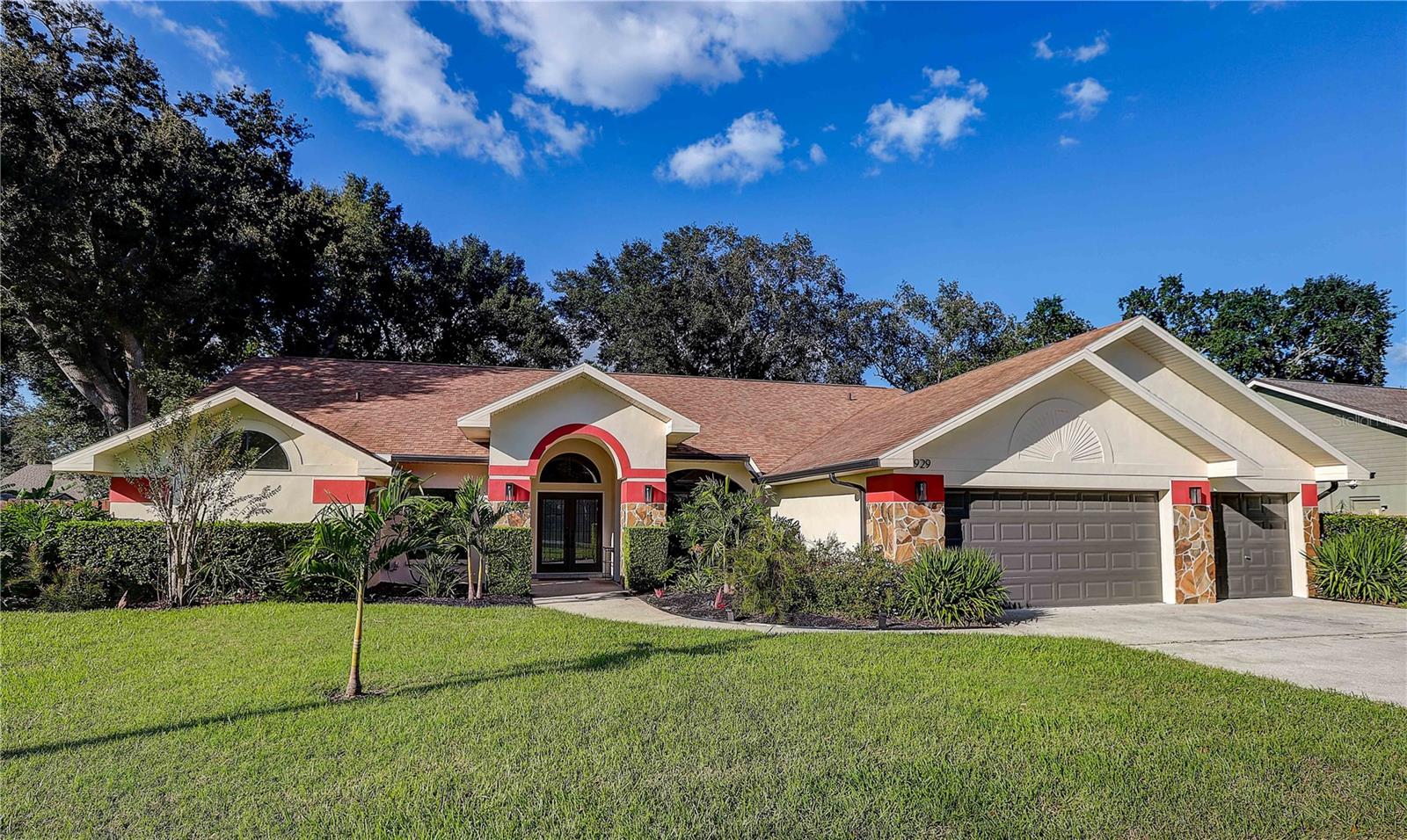 3929 Buckingham Loop Dr — photo