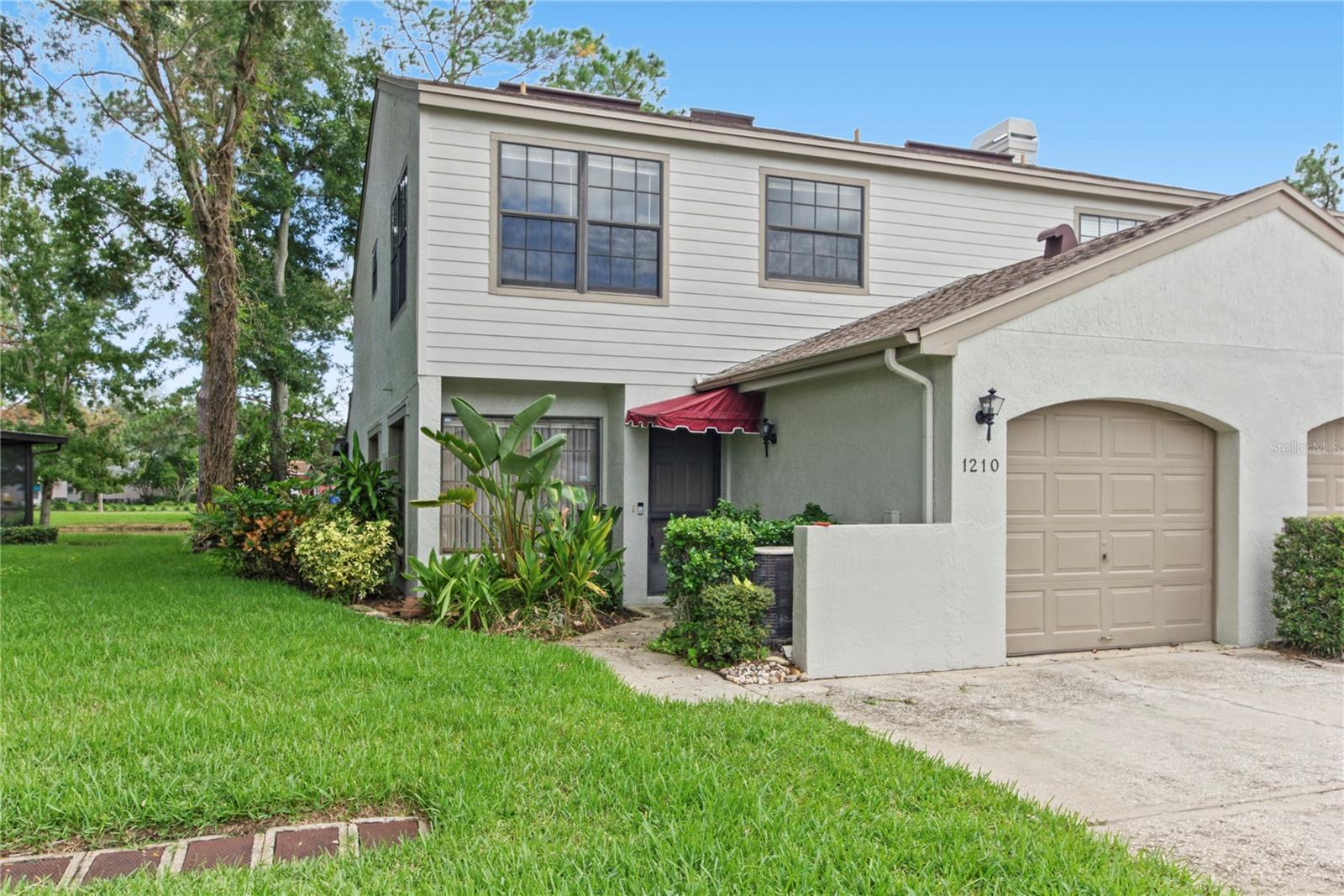 1210 Hounds Run — photo