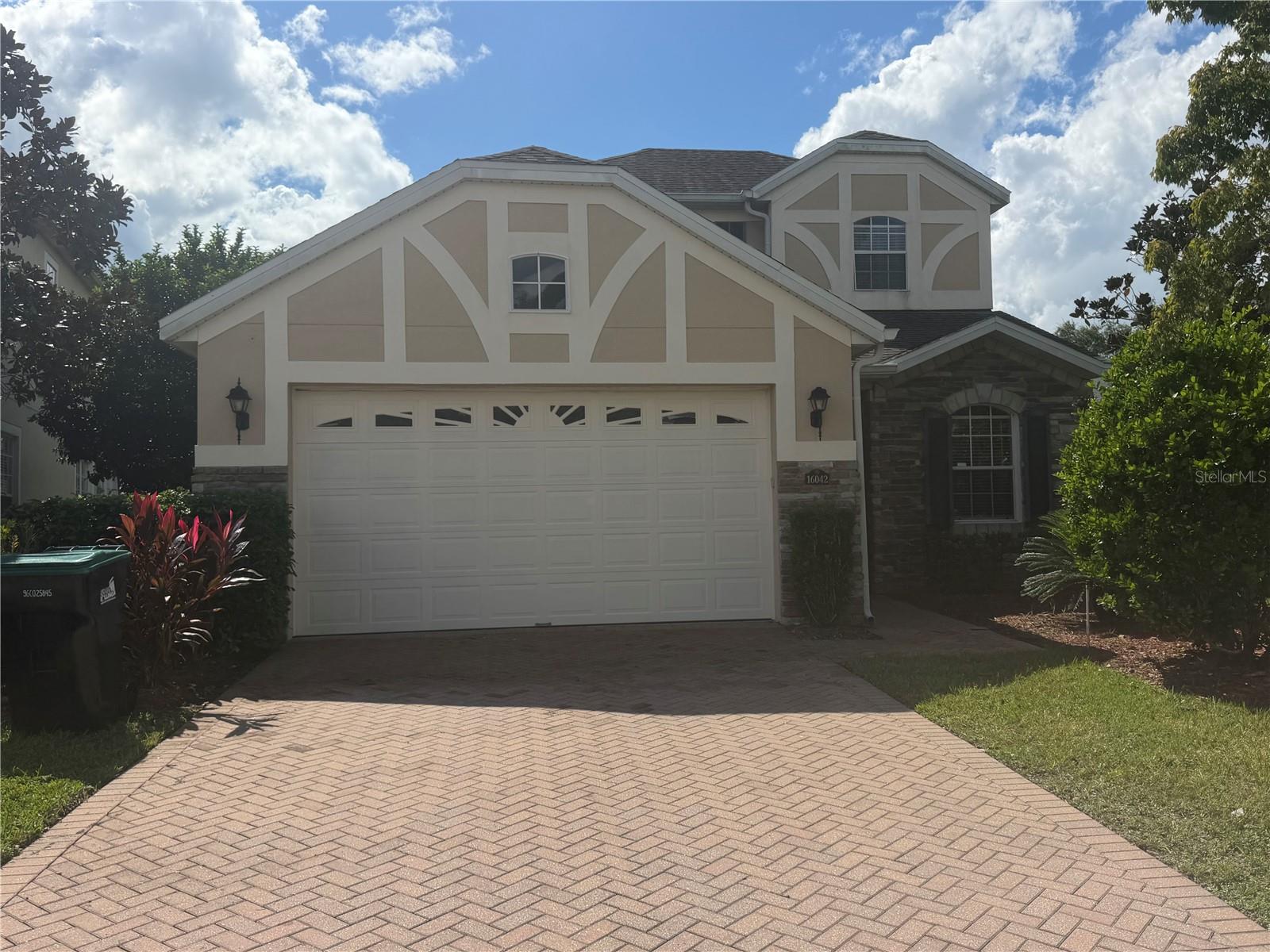 16042 River Pointe Ct — photo
