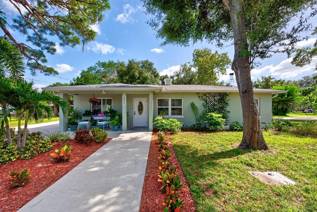6436 Lambert Ln — photo
