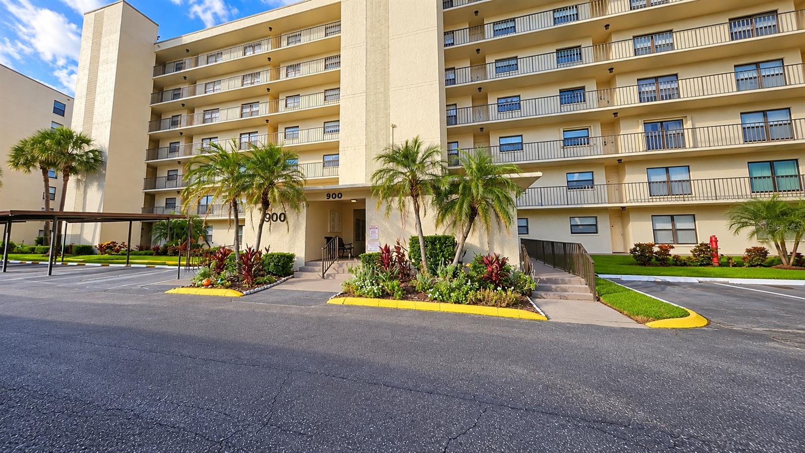 900 Cove Cay Dr #5H — photo