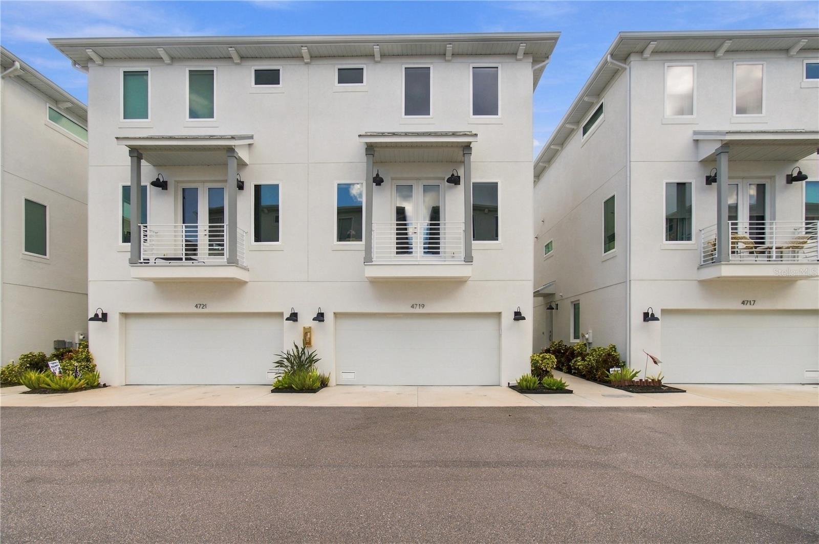 4719 Legacy Park Dr — photo