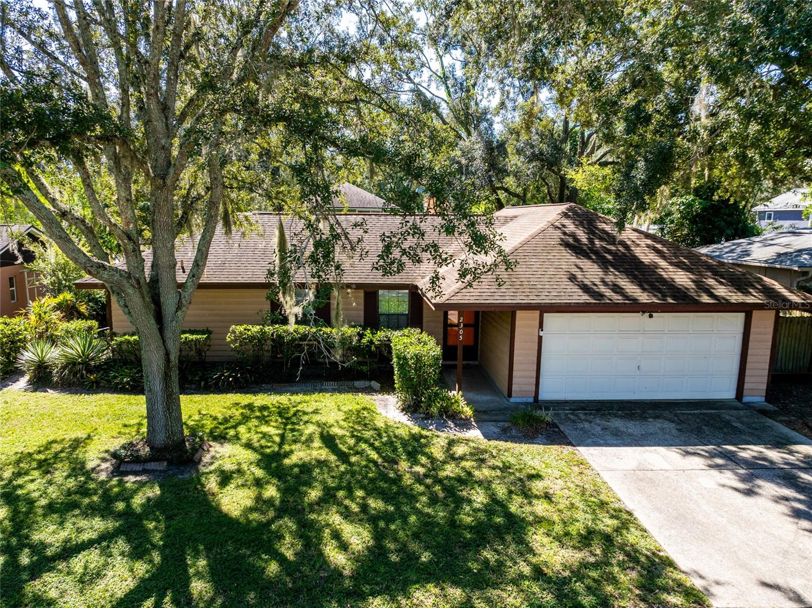 2305 Forrest Crest Cir — photo