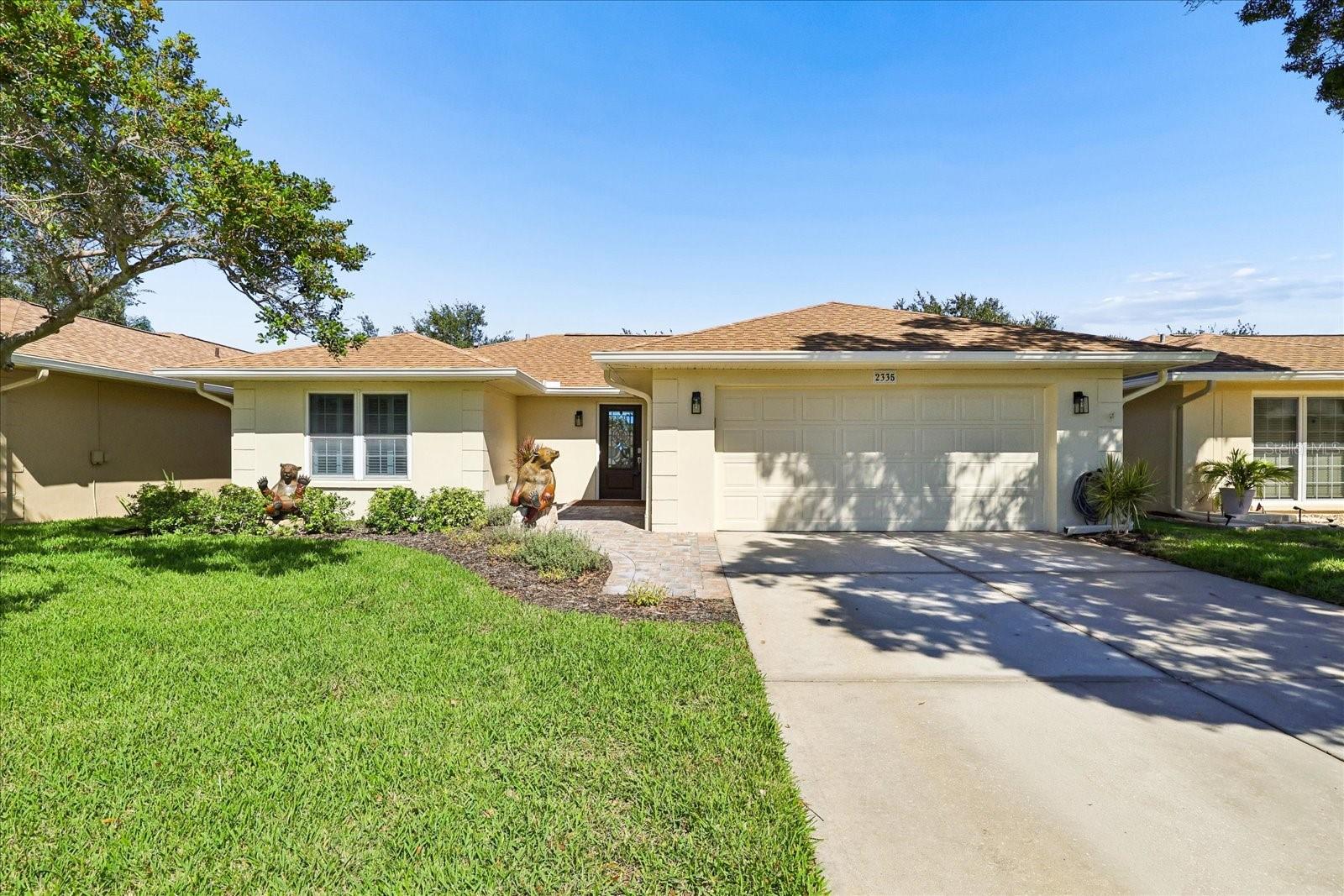 2335 Heron Cir — photo