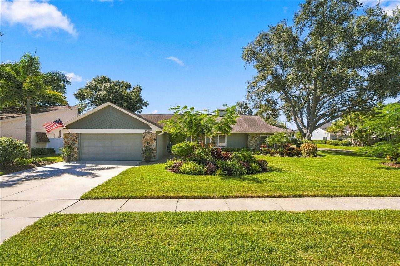 13810 Lake Village Pl — photo