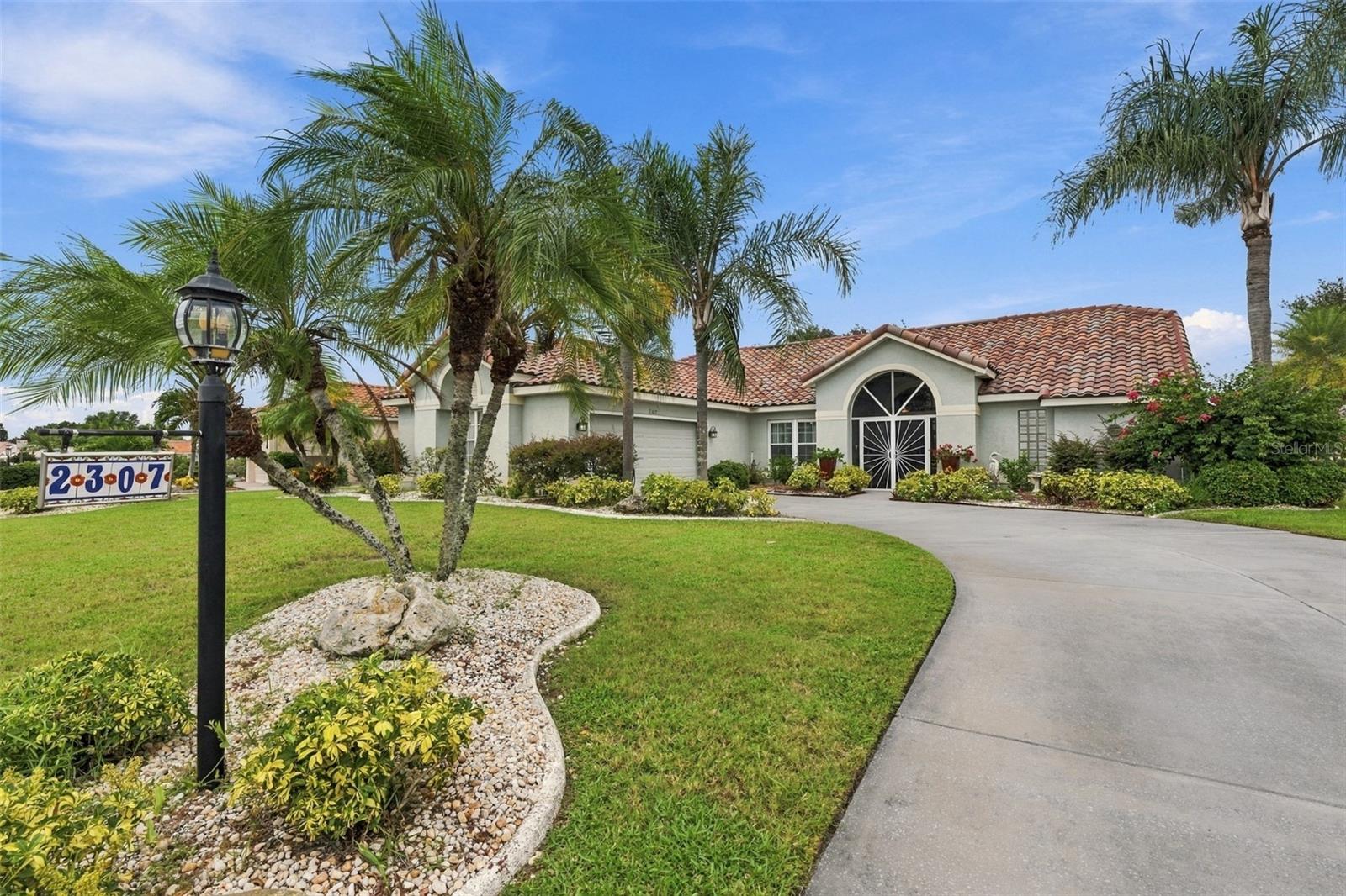 2307 Platinum Dr — photo