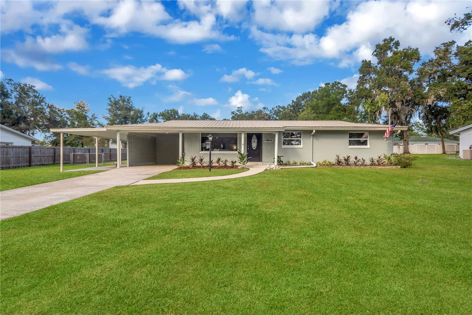 13812 Meadow Oaks Dr — photo