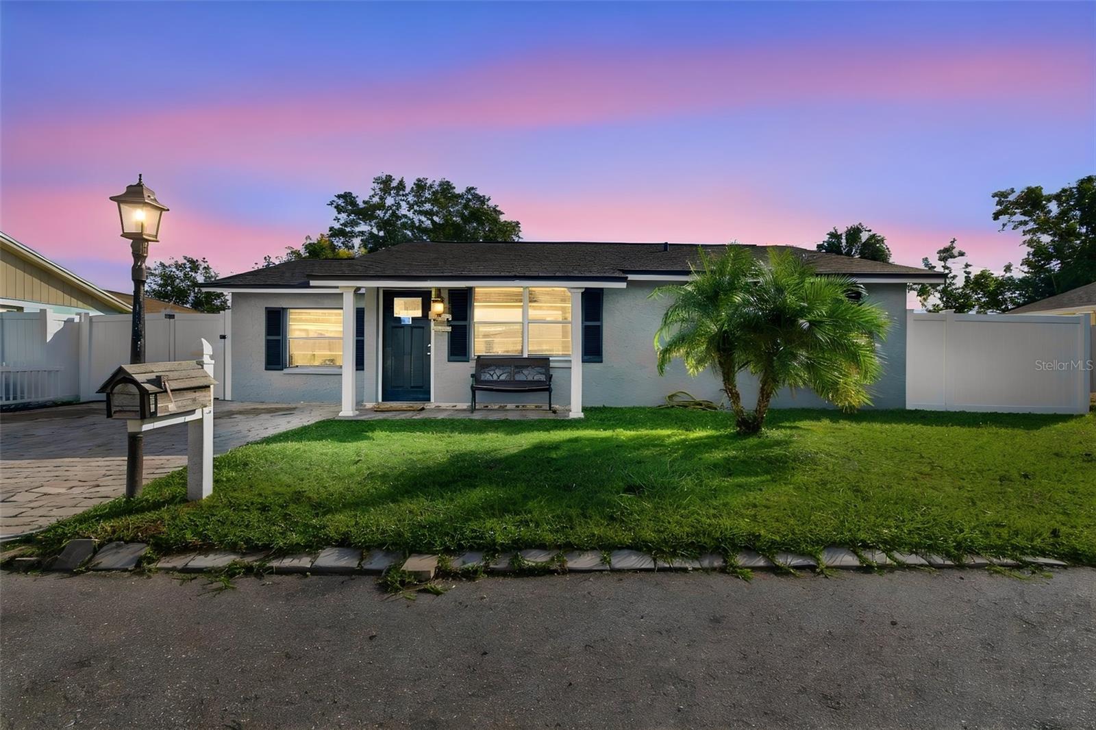 10118 Wheatley Hills Ct — photo