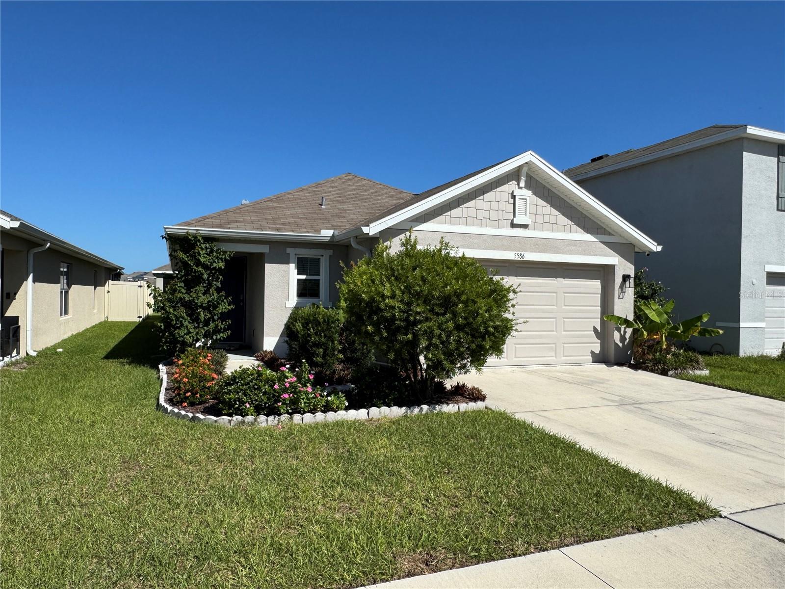 5586 Logan Cave Ave — photo