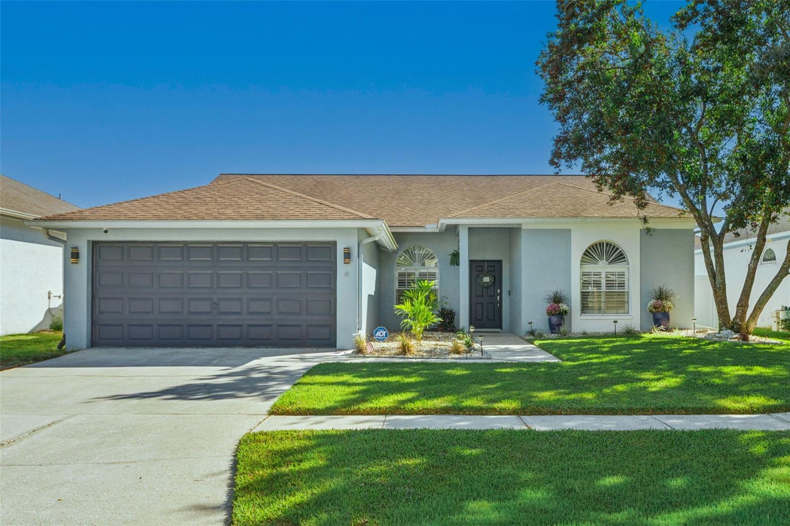9646 Fox Hearst Rd — photo
